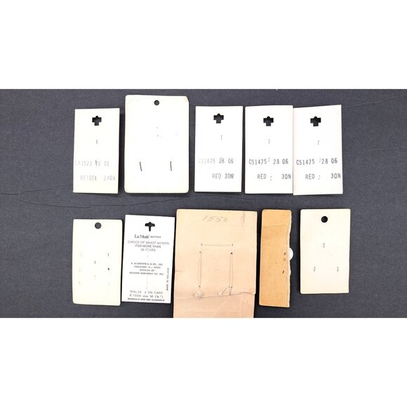 Vintage Buttons On Card Assorted Streamline La Mode LaPetite Lansing Luckyday - Picture 2 of 5